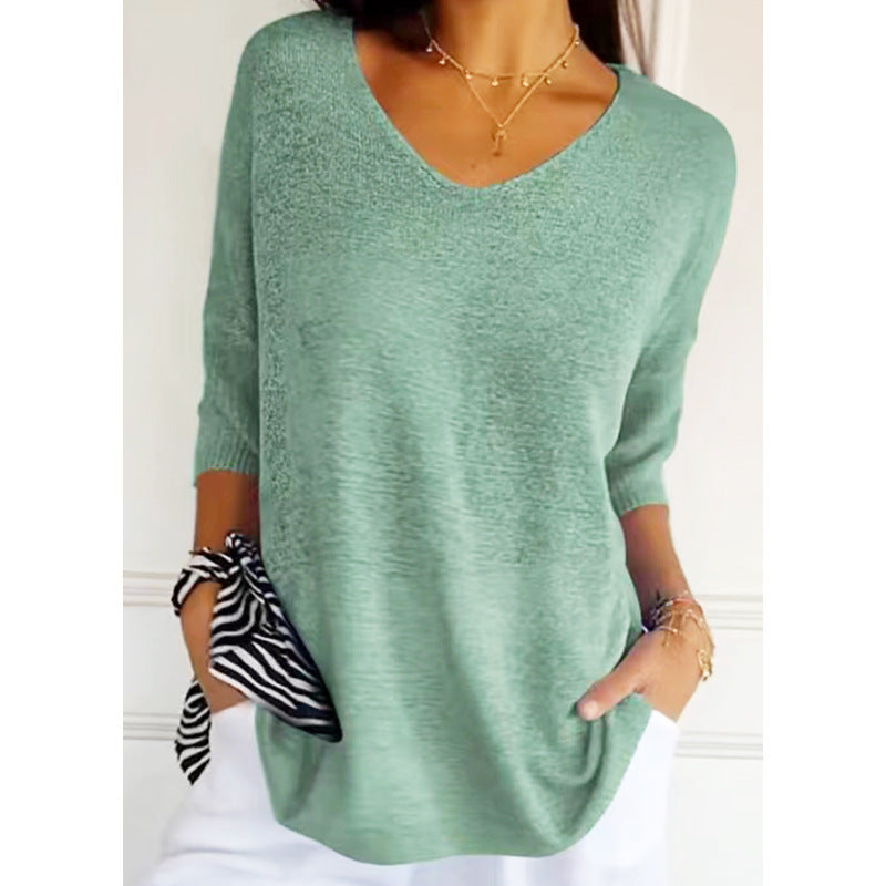 Pull Col V à Manches 3/4 – Élégance et Confort